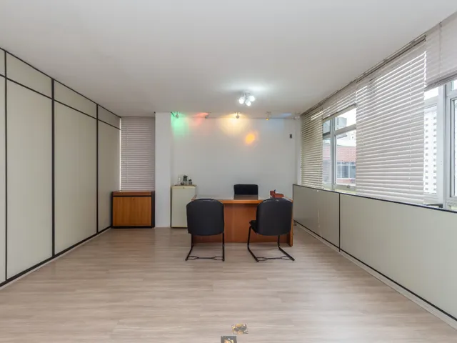 Foto do Sala - Conjunto comercial para venda em Cerqueira César, 82m² | Lares e Andares Imóveis