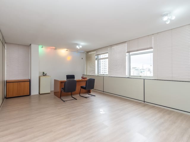 Foto do Sala - Conjunto comercial para venda em Cerqueira César, 82m² | Lares e Andares Imóveis