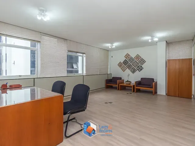 Sala com 96m², à venda, no bairro Cerqueira César em São Paulo