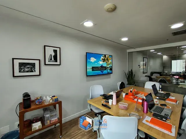 Sala com 88m², à venda, no bairro Cerqueira César em São Paulo