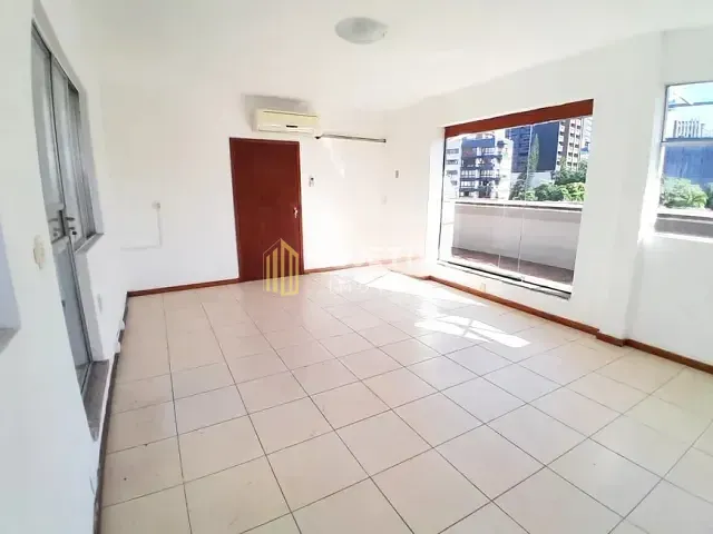 Sala com 198m², para alugar, no bairro Independência em Porto Alegre