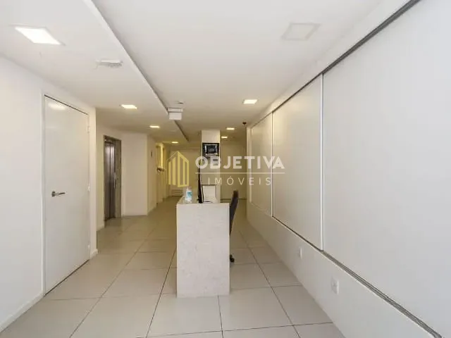 Sala com 131m², à venda, no bairro Higienópolis em Porto Alegre