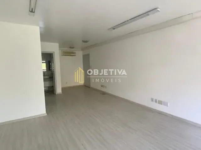 Sala para alugar, no bairro Petrópolis em Porto Alegre