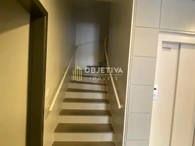 Sala à venda, no bairro Petrópolis em Porto Alegre