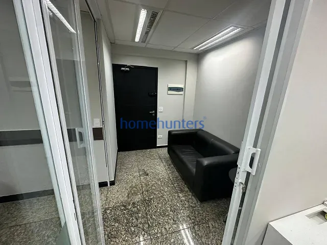 Sala com 120m², para alugar, no bairro Loteamento Alphaville Campinas em Campinas