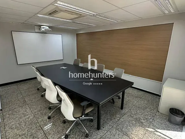 Sala com 120m², para alugar, no bairro Loteamento Alphaville Campinas em Campinas