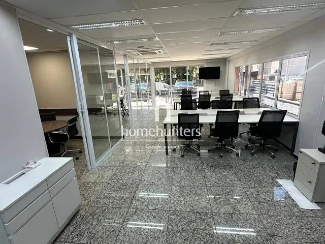 Sala com 120m², para alugar, no bairro Loteamento Alphaville Campinas em Campinas