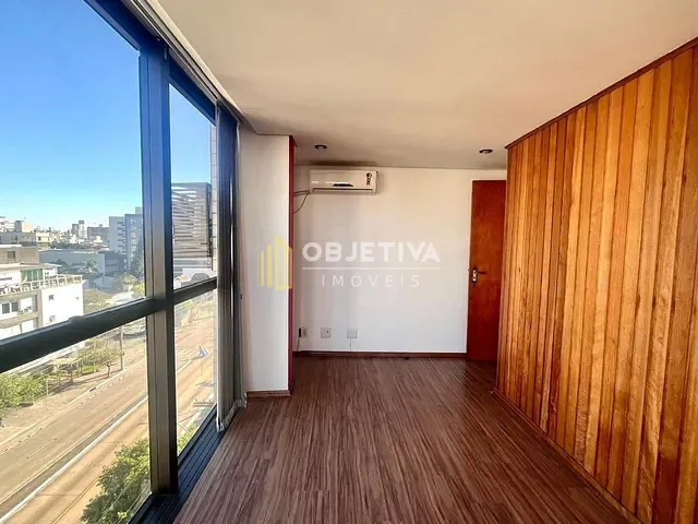 Sala à venda, no bairro Menino Deus em Porto Alegre