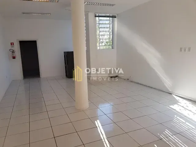 Sala à venda, no bairro Rio Branco em Porto Alegre