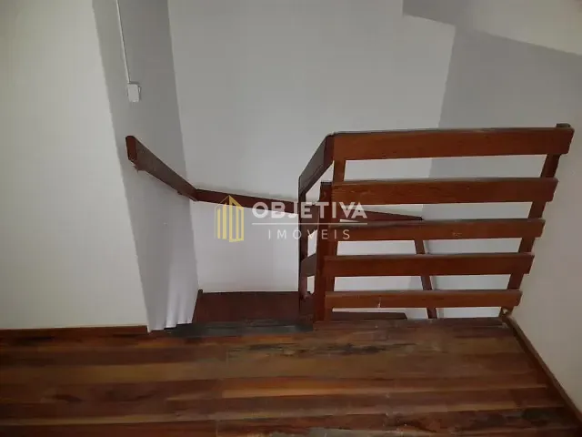 Sala à venda, no bairro Rio Branco em Porto Alegre