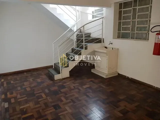 Sala à venda, no bairro Rio Branco em Porto Alegre