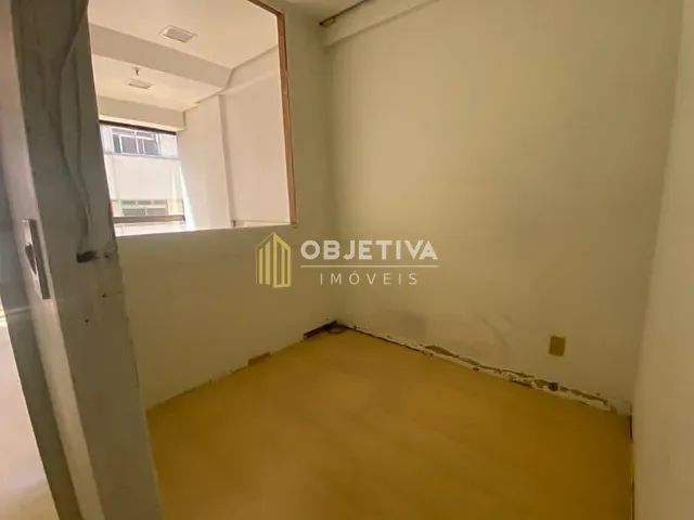 Sala para alugar, no bairro Auxiliadora em Porto Alegre