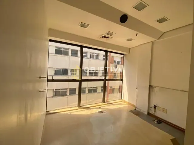 Sala para alugar, no bairro Auxiliadora em Porto Alegre