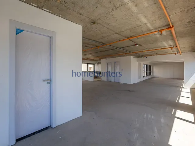 Sala com 303m², para alugar, no bairro Cambuí em Campinas