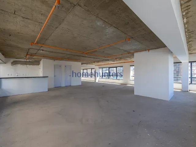 Sala com 303m², para alugar, no bairro Cambuí em Campinas