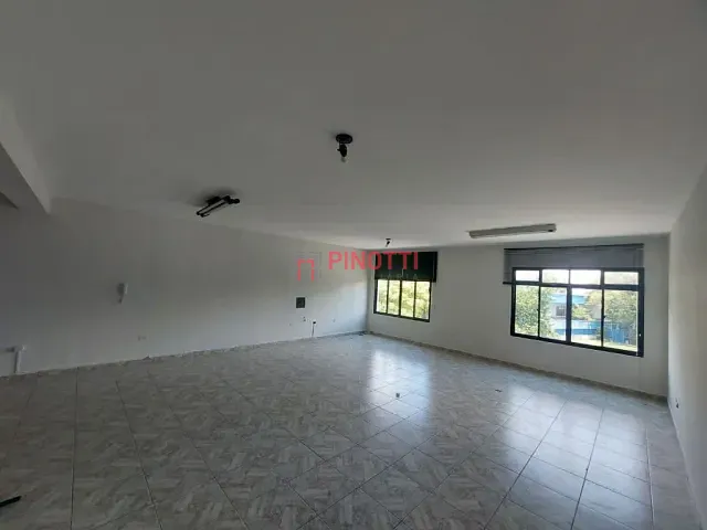 Sala para alugar, no bairro Nova Petrópolis em São Bernardo do Campo