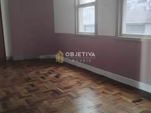 Sala à venda, no bairro Centro Histórico em Porto Alegre