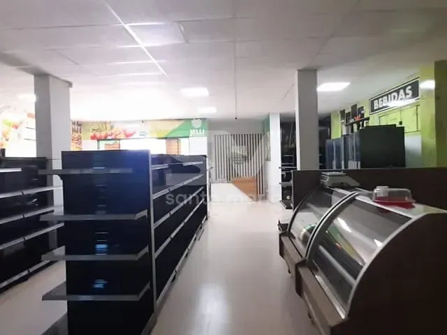 Sala com 150m², para alugar, no bairro Santos Dumont em Chapecó