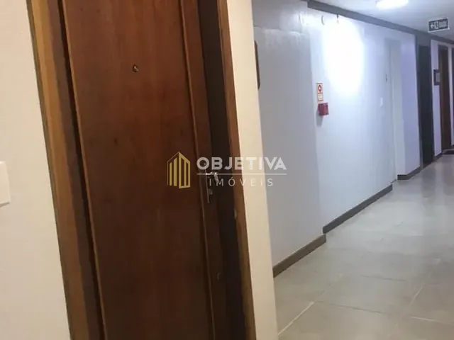Sala para alugar, no bairro Petrópolis em Porto Alegre