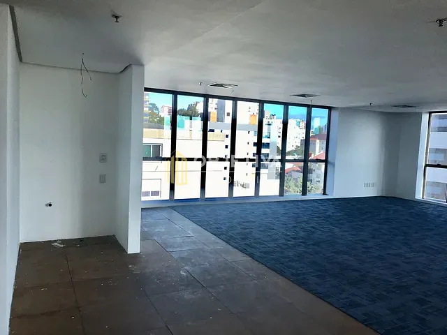 Sala para alugar, no bairro São João em Porto Alegre