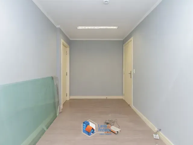 Sala com 260m², à venda, no bairro República em São Paulo