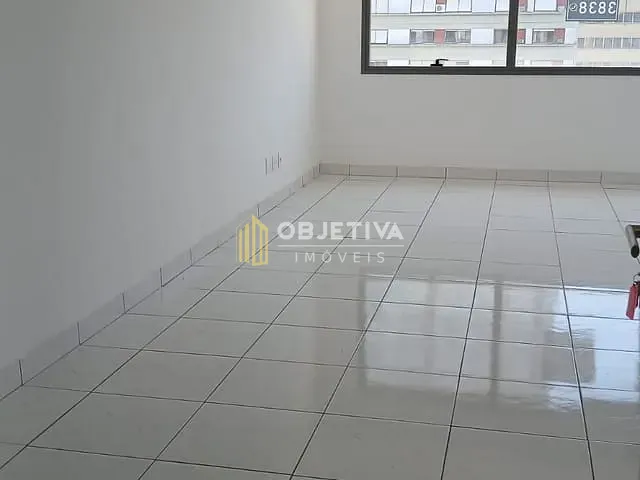 Sala para alugar, no bairro Independência em Porto Alegre