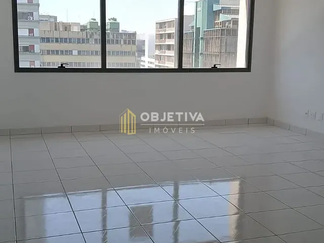 Sala para alugar, no bairro Independência em Porto Alegre