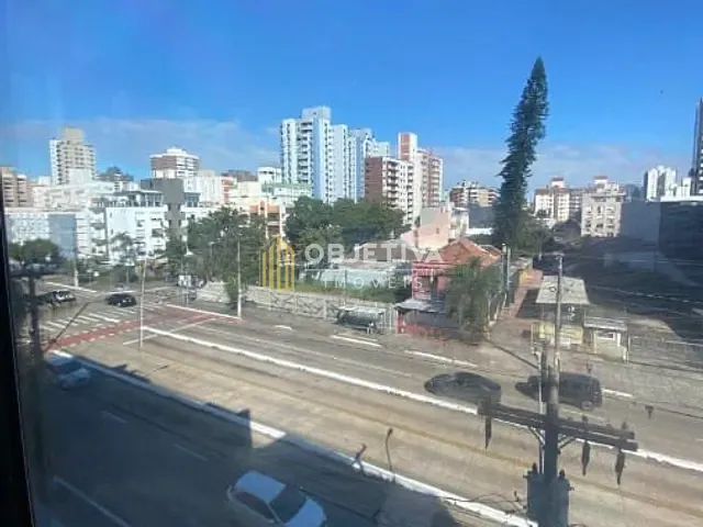 Sala para alugar, no bairro Menino Deus em Porto Alegre