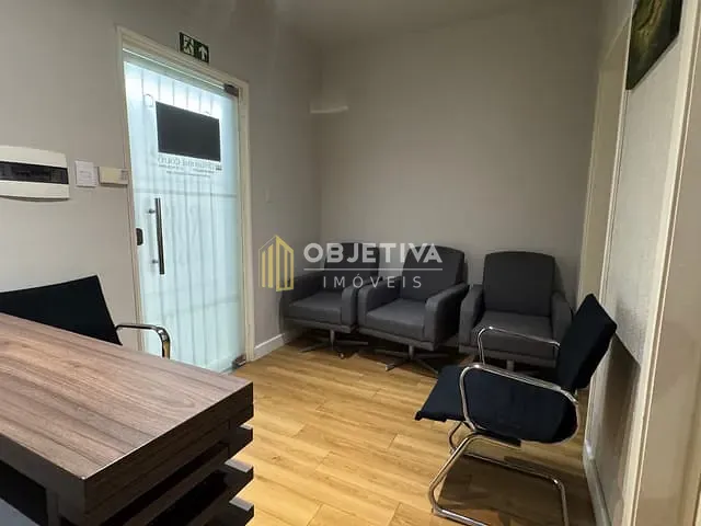 Sala para alugar, no bairro Centro Histórico em Porto Alegre