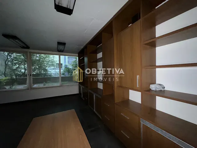 Sala para alugar, no bairro Mont Serrat em Porto Alegre