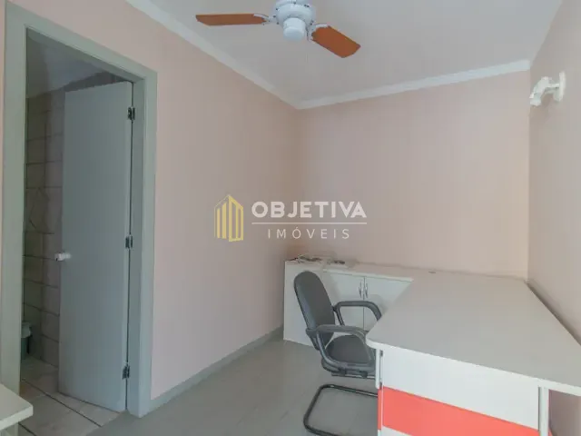 Sala à venda, no bairro Floresta em Porto Alegre
