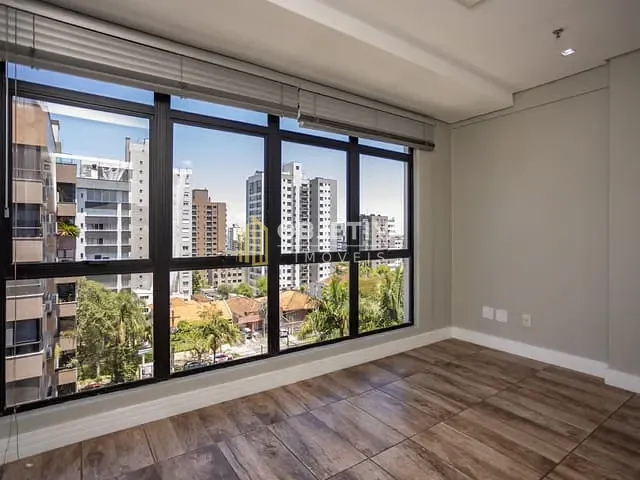 Sala para alugar, no bairro Petrópolis em Porto Alegre