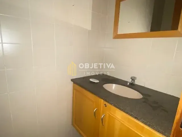 Sala para alugar, no bairro Petrópolis em Porto Alegre