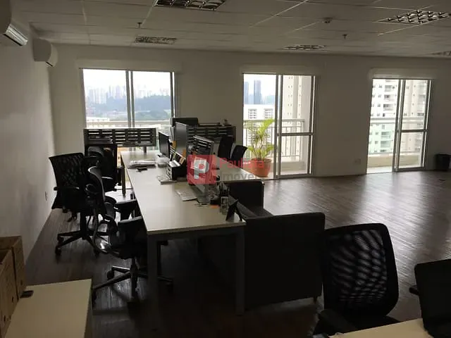 Sala com 178m², à venda ou para alugar, no bairro Jardim Dom Bosco em São Paulo