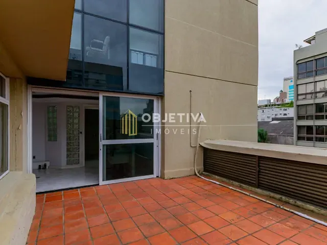 Sala à venda ou para alugar, no bairro Moinhos de Vento em Porto Alegre