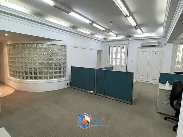 Sala com 267m², à venda, no bairro República em São Paulo