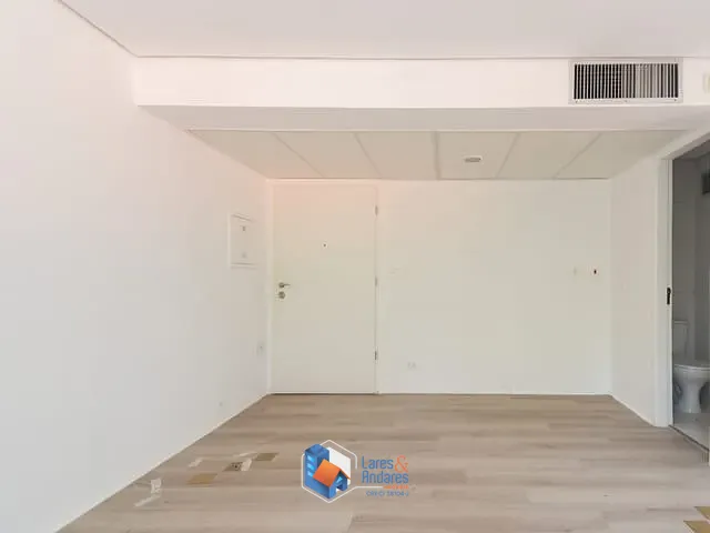 Sala com 30m², à venda, no bairro Cerqueira César - Jardim América em São Paulo