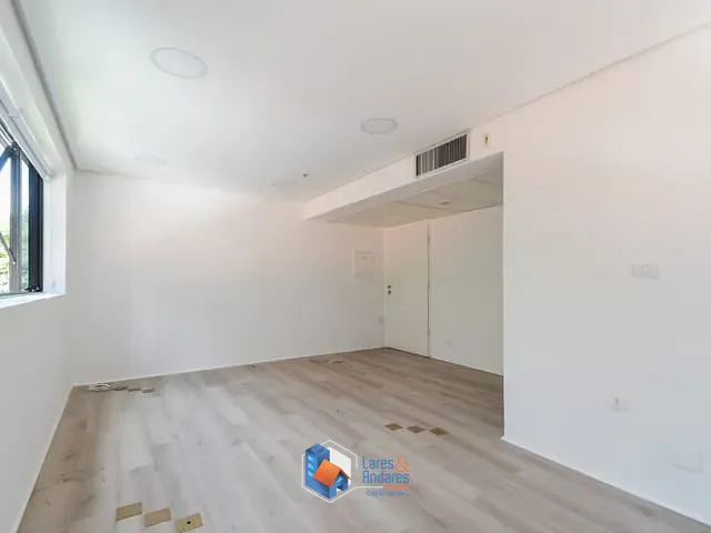 Sala com 30m², à venda, no bairro Cerqueira César - Jardim América em São Paulo