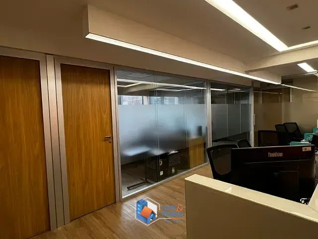 Sala com 121m², à venda, no bairro Jardim Paulista em São Paulo