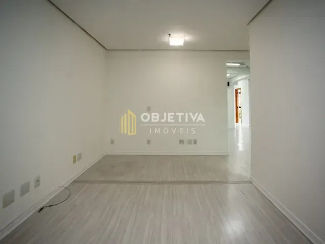 Sala para alugar, no bairro Petrópolis em Porto Alegre