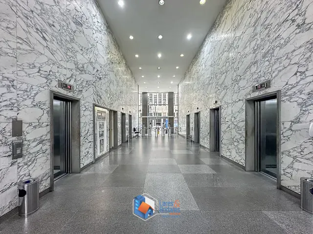 Sala com 285m², à venda, no bairro Centro Histórico em São Paulo