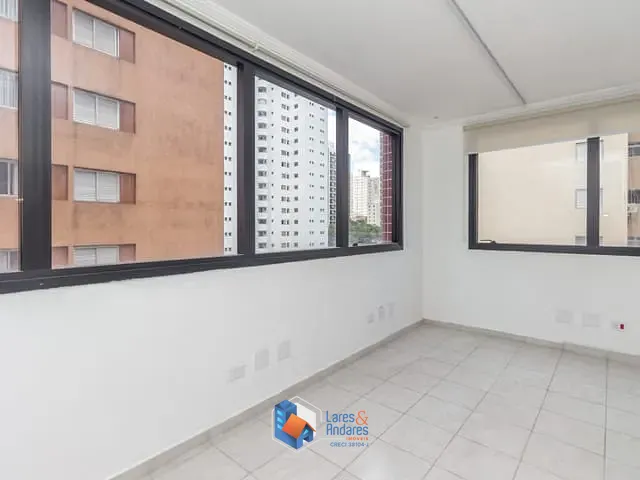 Sala com 44m², à venda, no bairro Indianópolis em São Paulo