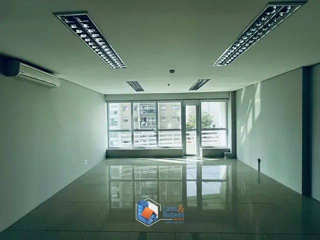 Sala com 33m², à venda, no bairro Consolação em São Paulo