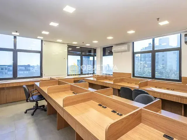 Sala para alugar, no bairro Floresta em Porto Alegre