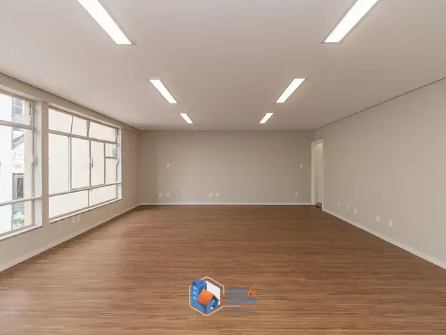 Sala com 150m², à venda, no bairro Sé em São Paulo