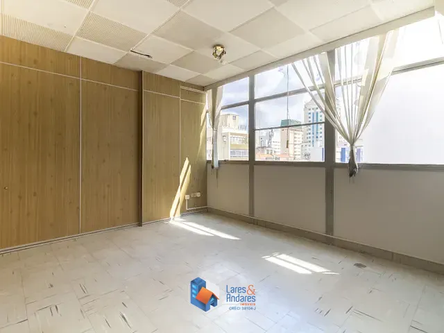 Sala com 76m², à venda, no bairro Higienópolis em São Paulo