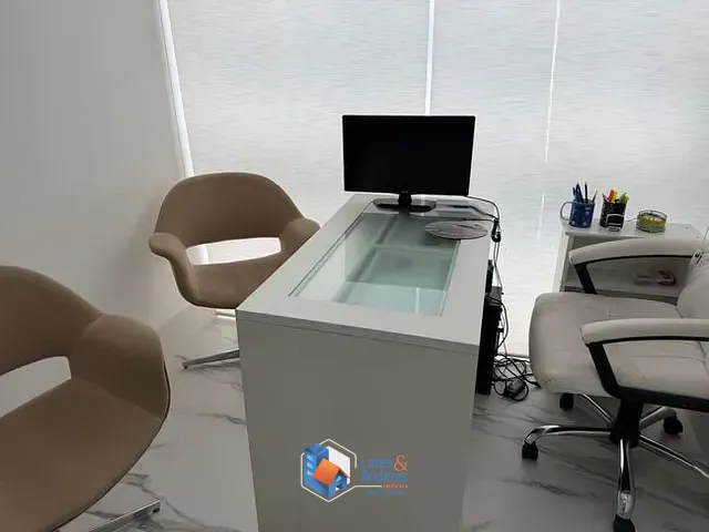 Sala com 90m², à venda, no bairro Indianópolis em São Paulo