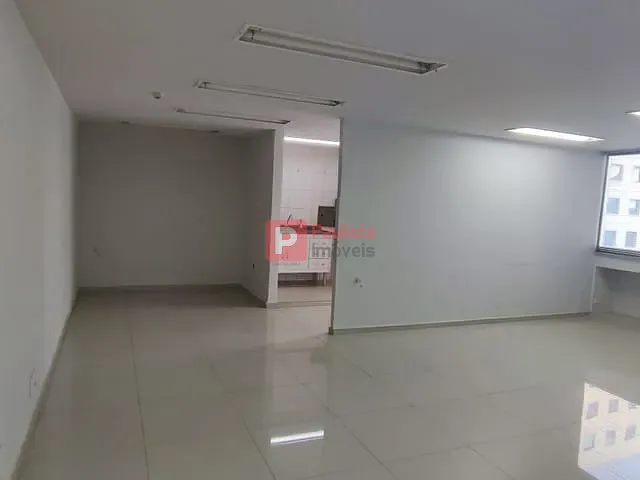 Sala com 72m², para alugar, no bairro Santo Amaro em São Paulo