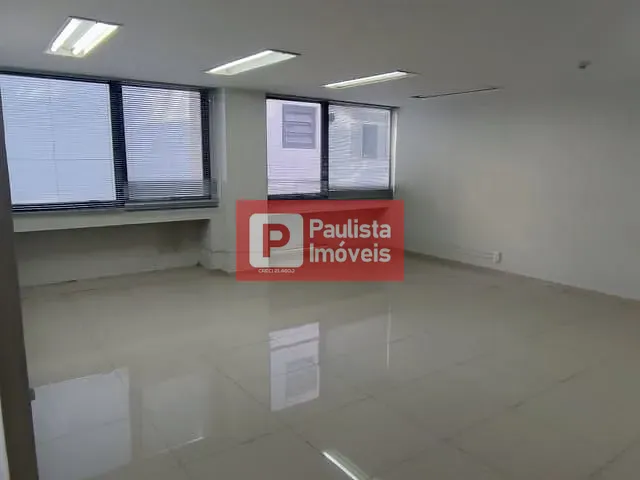 Sala com 72m², para alugar, no bairro Santo Amaro em São Paulo