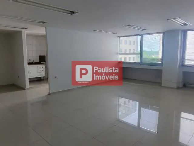Sala com 72m², para alugar, no bairro Santo Amaro em São Paulo